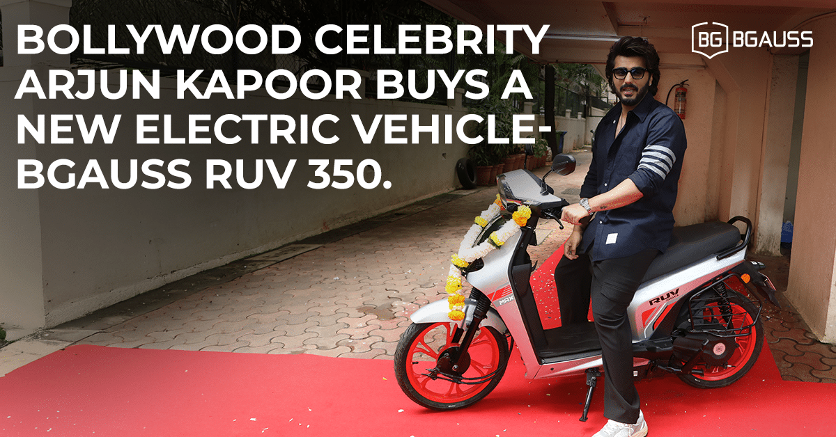 Arjun Kapoor accepting the delivery of BGauss RUV 350